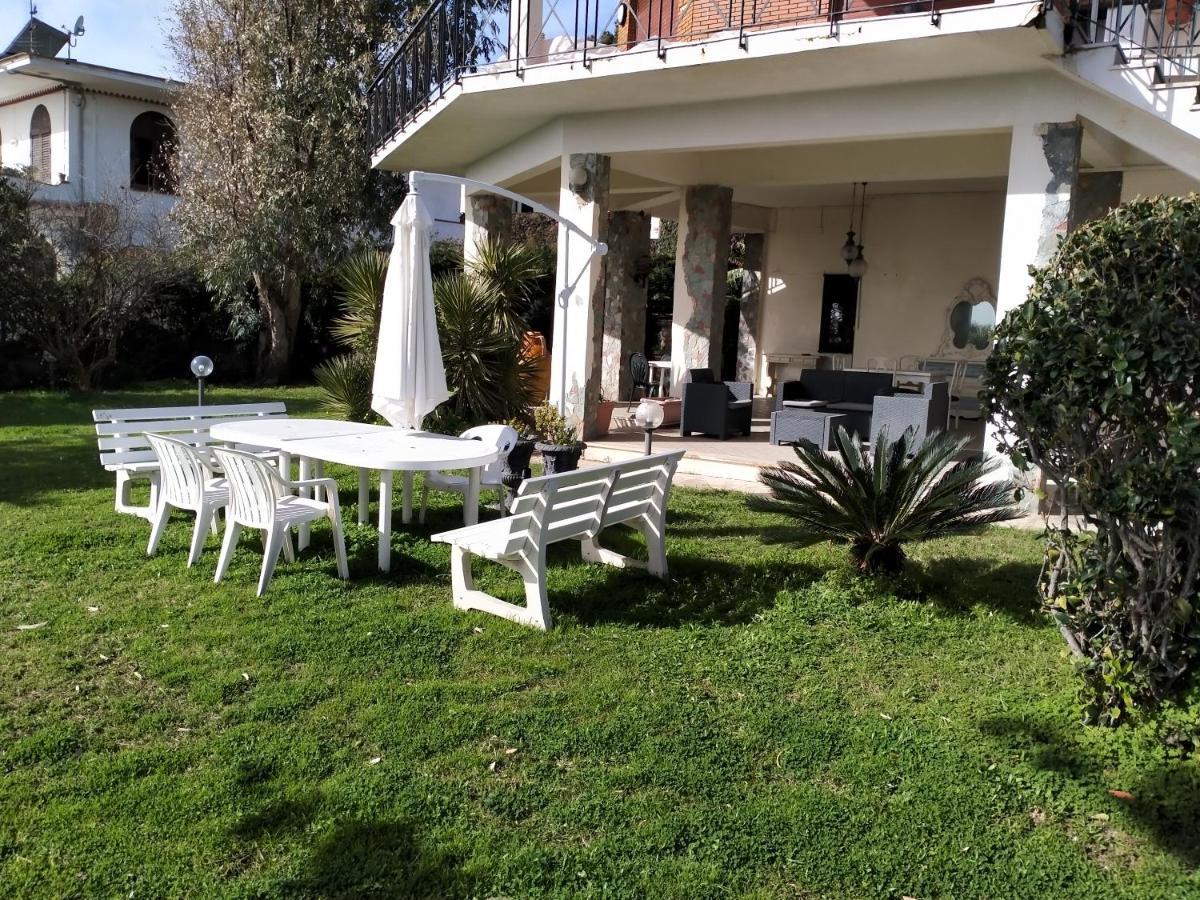 Villa Sullo Stretto Sant'Agata  Buitenkant foto