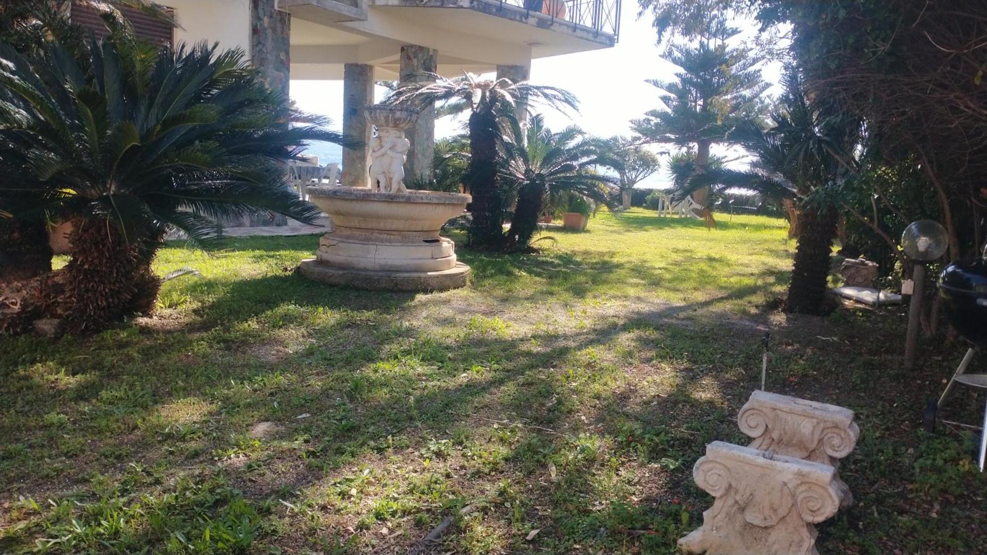 Villa Sullo Stretto Sant'Agata  Buitenkant foto