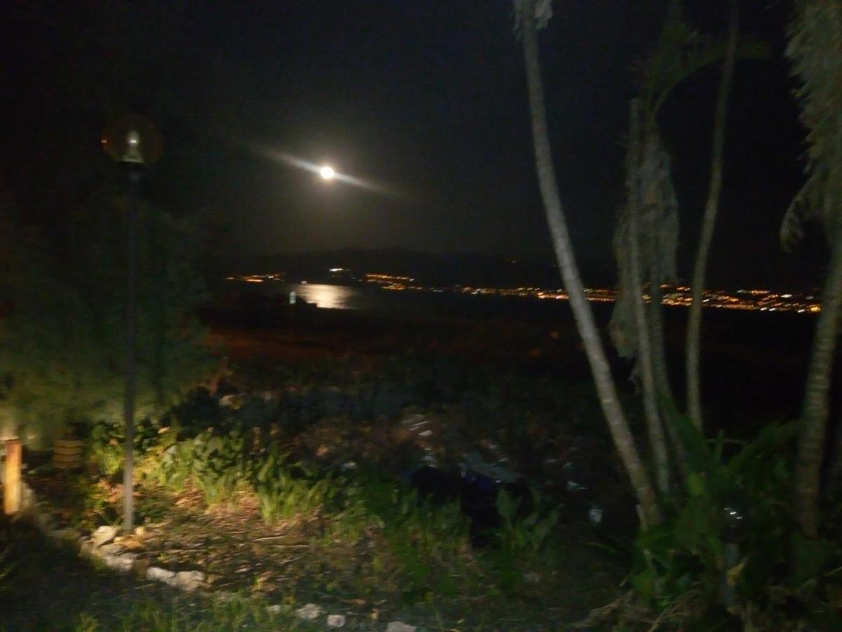 Villa Sullo Stretto Sant'Agata  Buitenkant foto